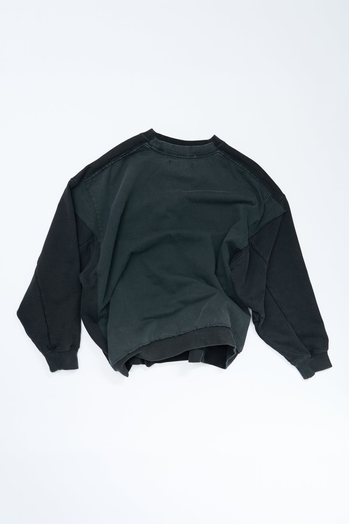 “GUNS WE TRUST” VINTAGE CREWNECK PULLOVER