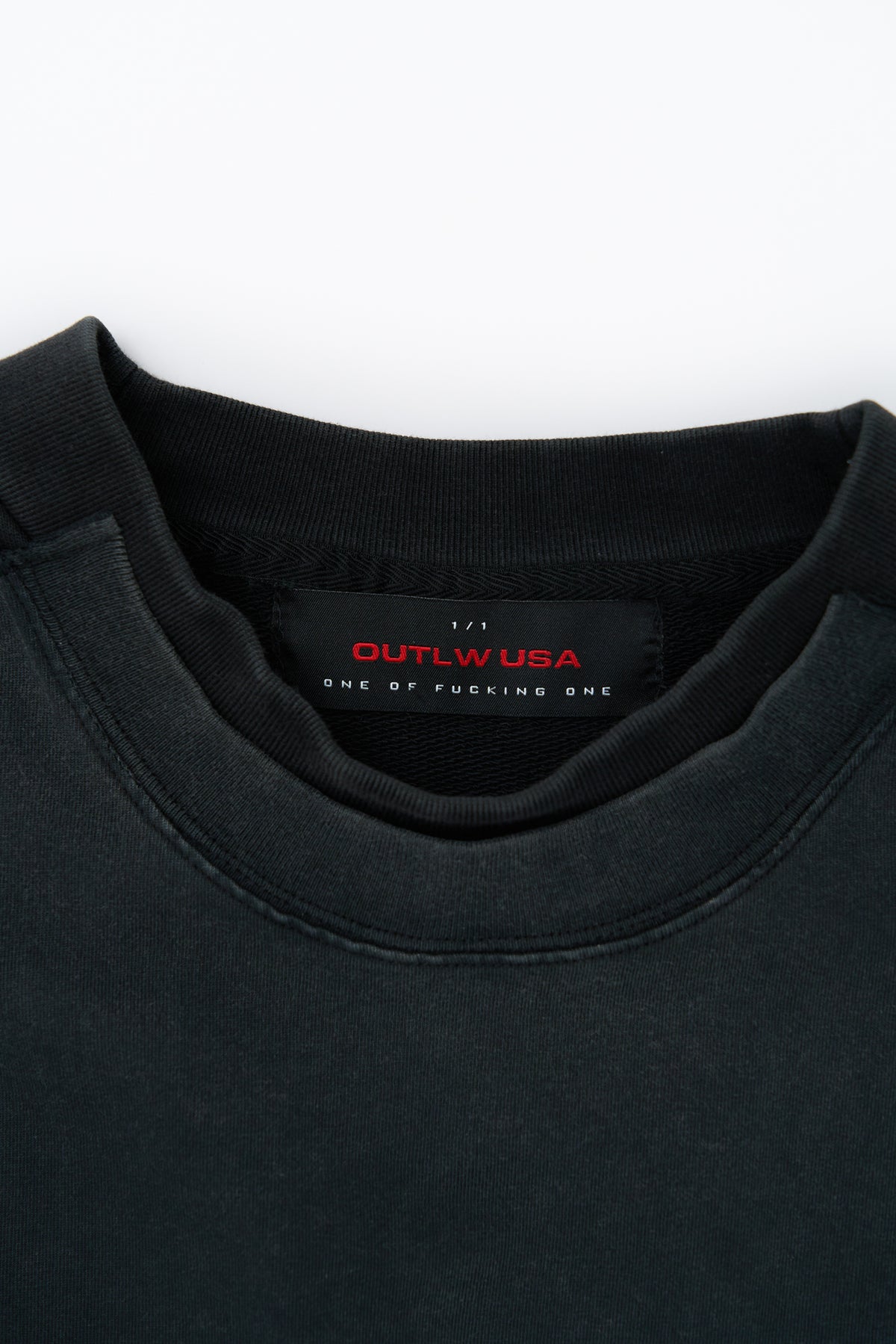 “GUNS WE TRUST” VINTAGE CREWNECK PULLOVER