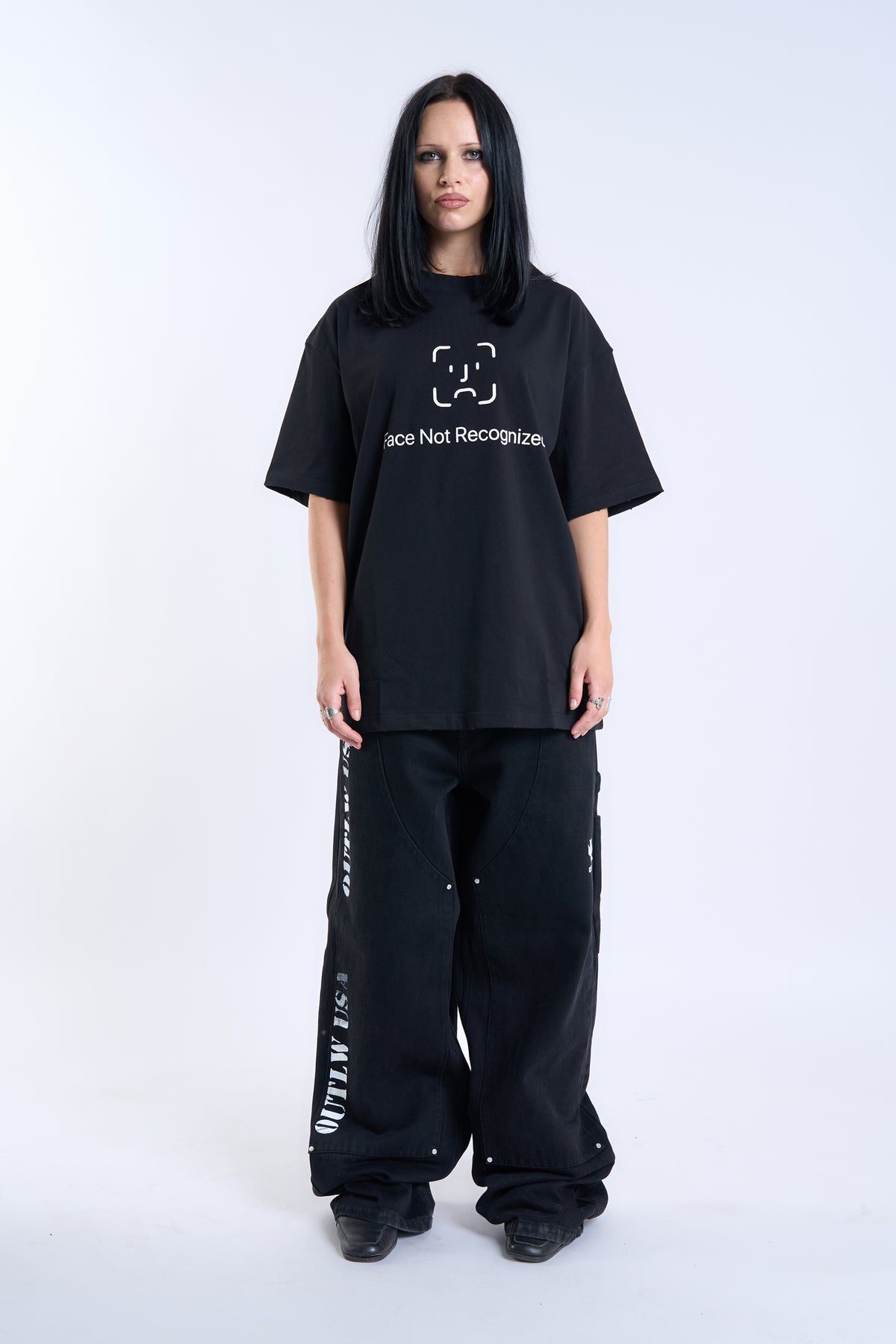 FACE ID RELAXED TEE