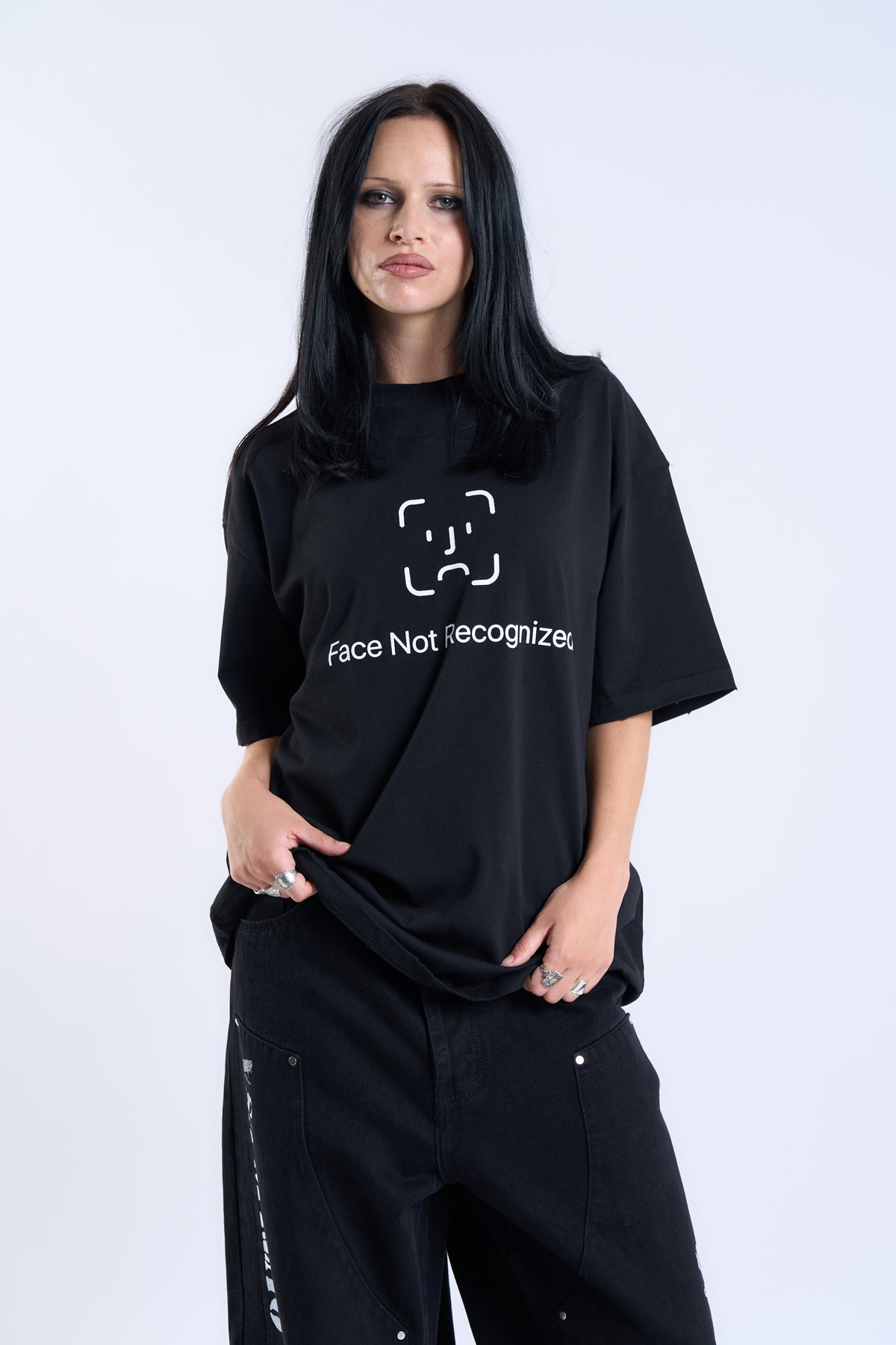 FACE ID RELAXED TEE