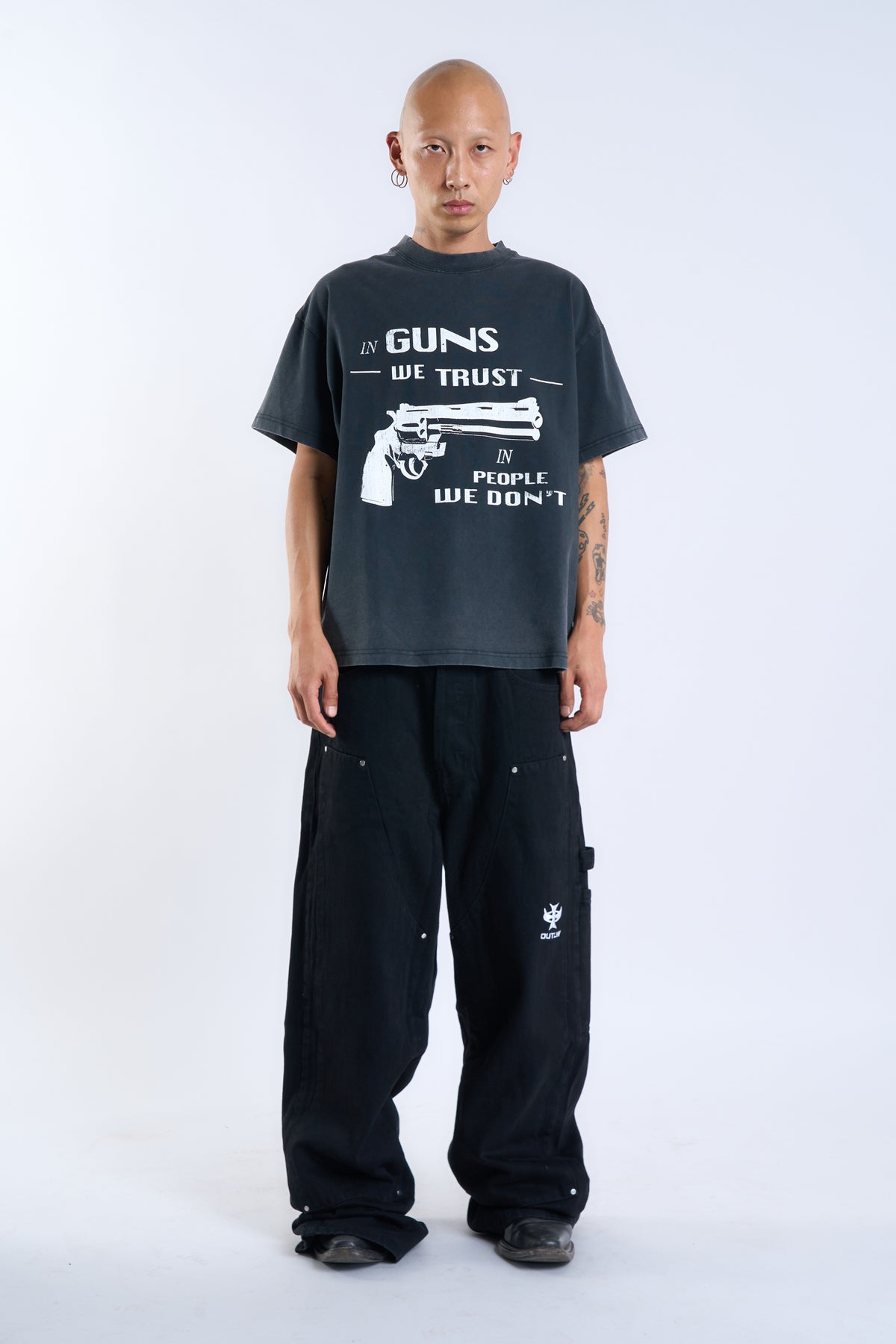 IN GUNS WE TRUST TEE