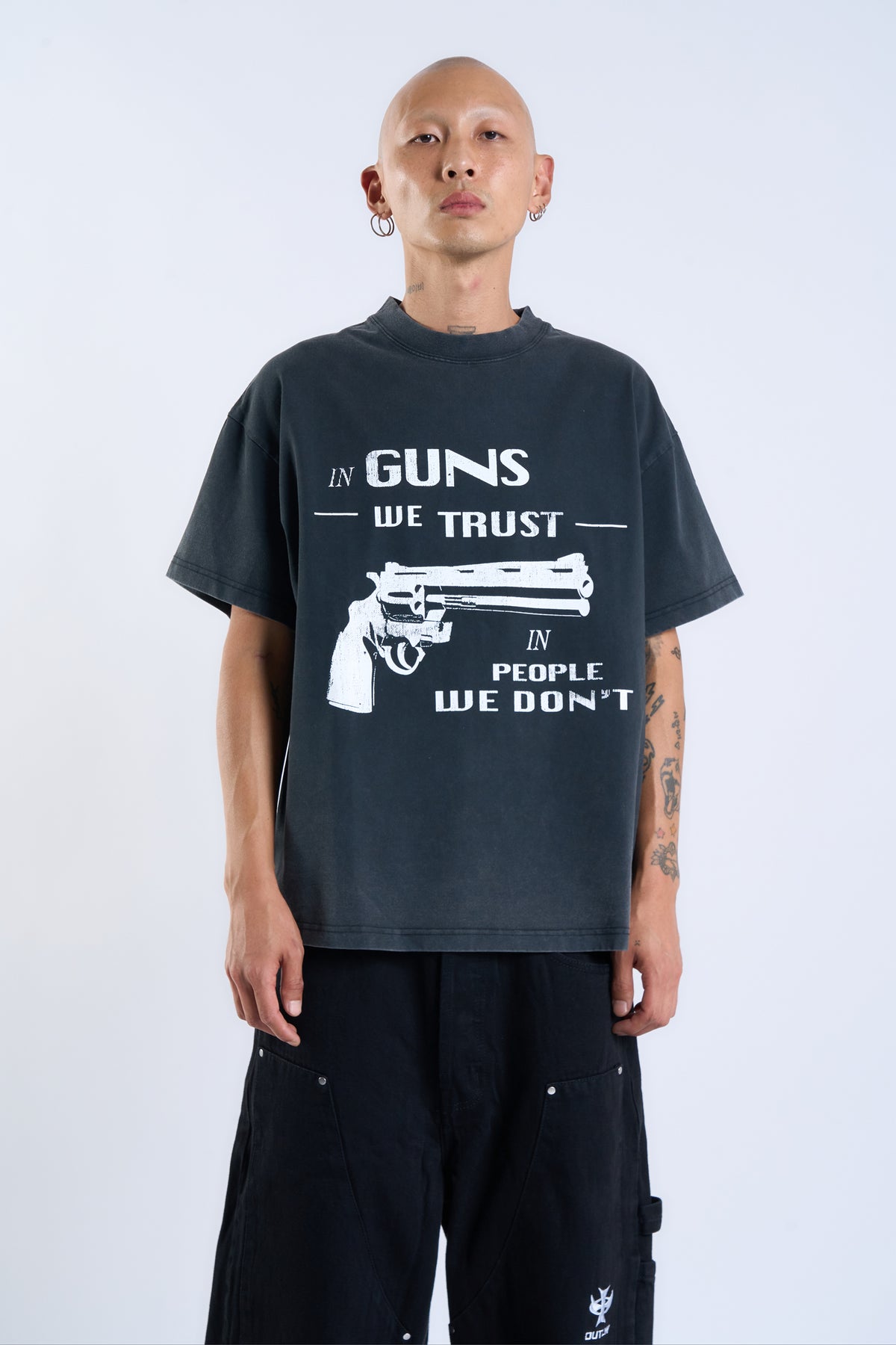 IN GUNS WE TRUST TEE