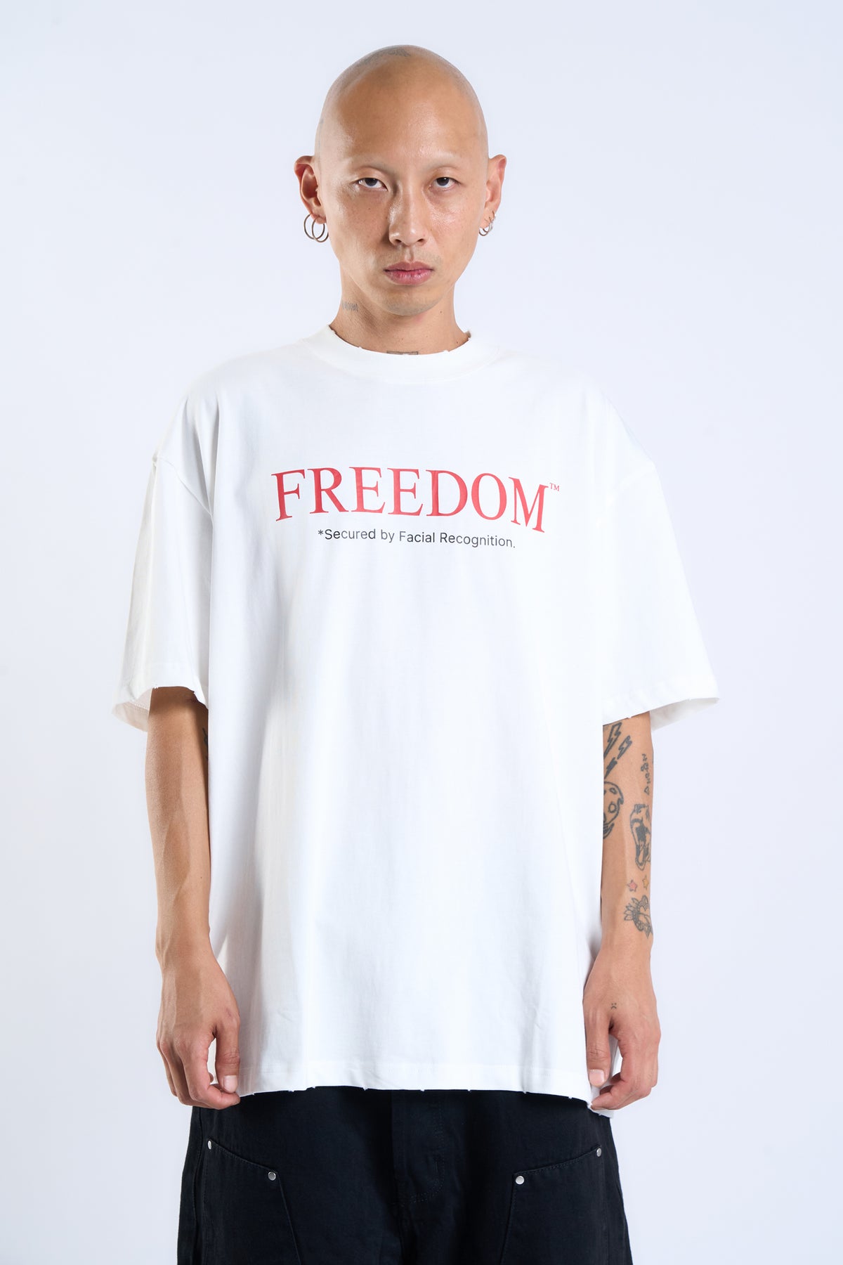 FREEDOM™ RELAXED TEE