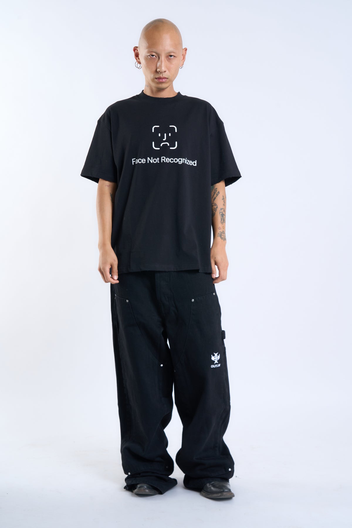 FACE ID RELAXED TEE