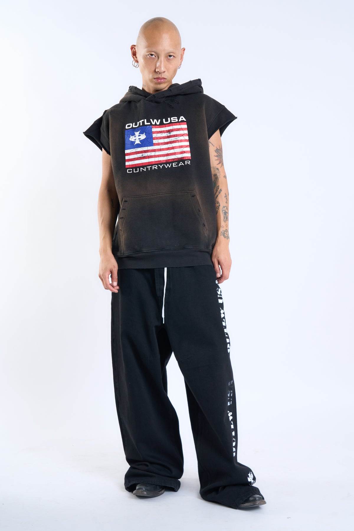 SLEEVELESS CUNTRYWEAR HOODIE