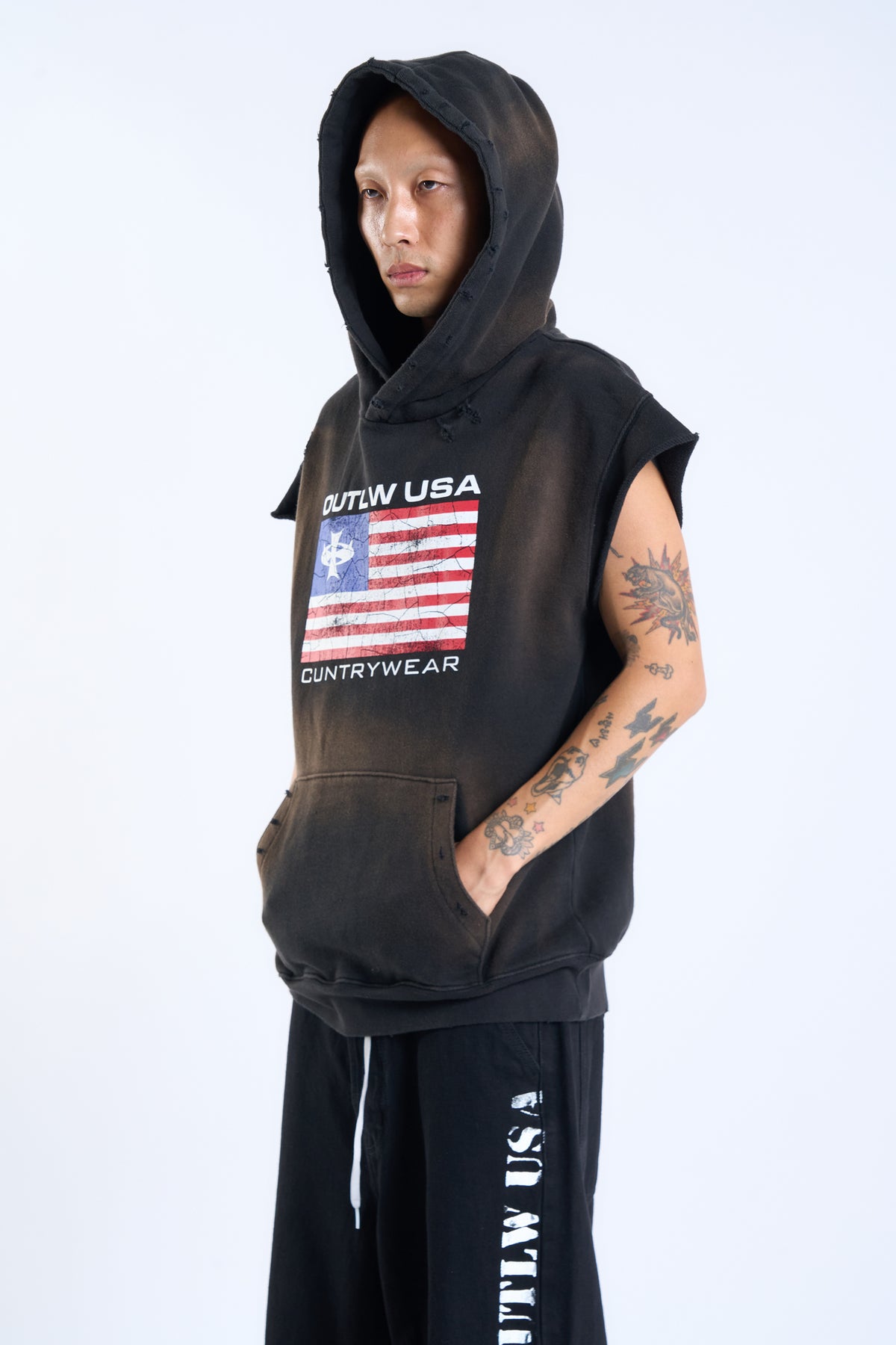 SLEEVELESS CUNTRYWEAR HOODIE
