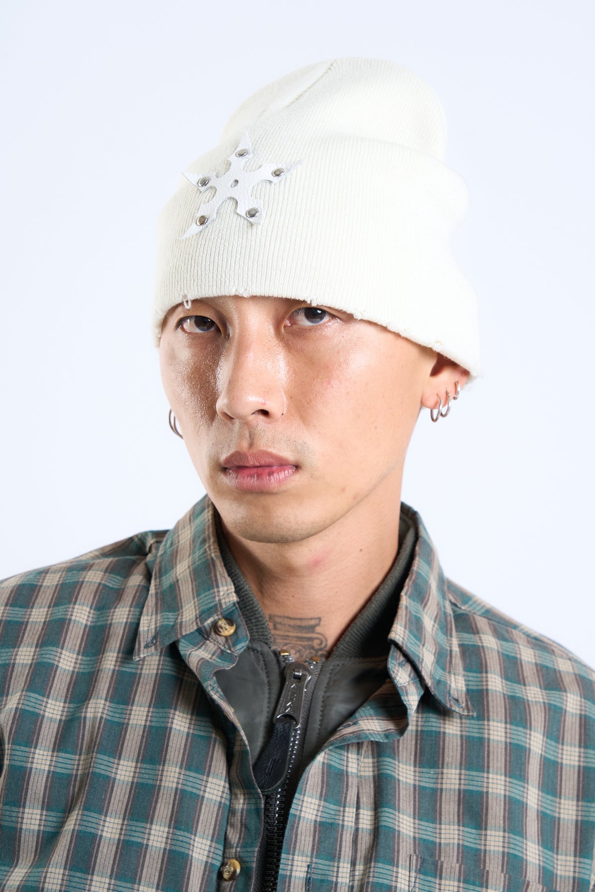 IRON SPUR BEANIE OFF-WHITE