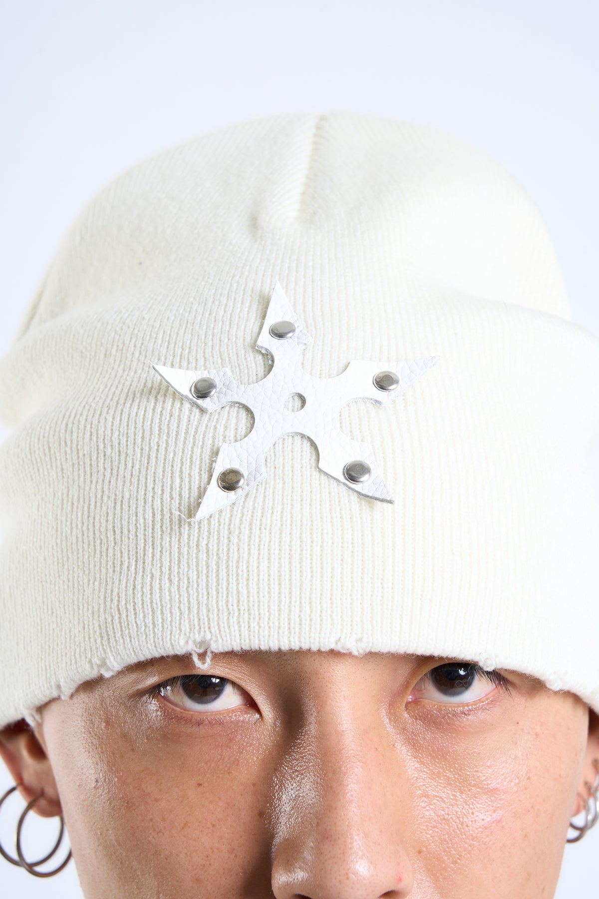IRON SPUR BEANIE OFF-WHITE