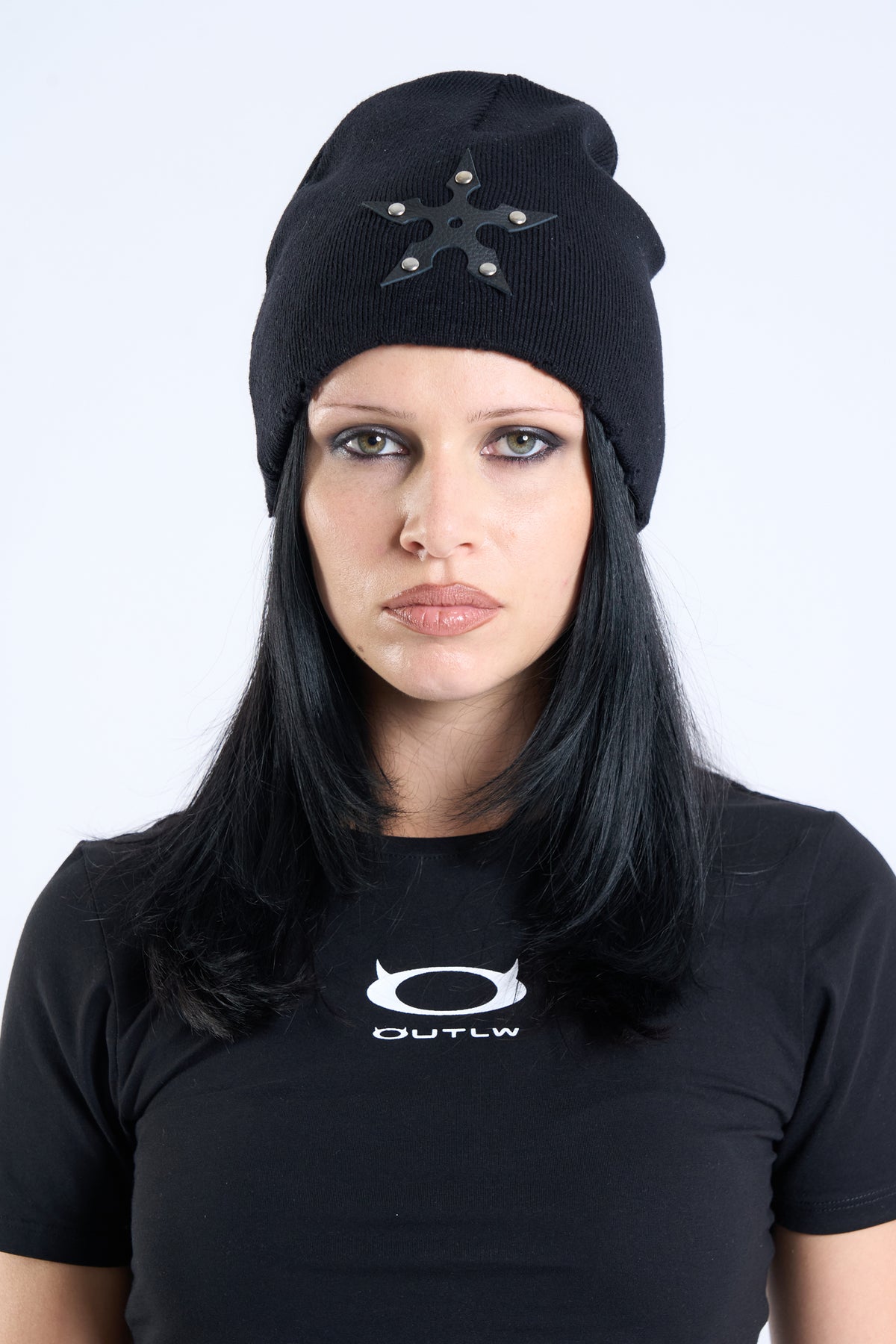 IRON SPUR BEANIE BLACK