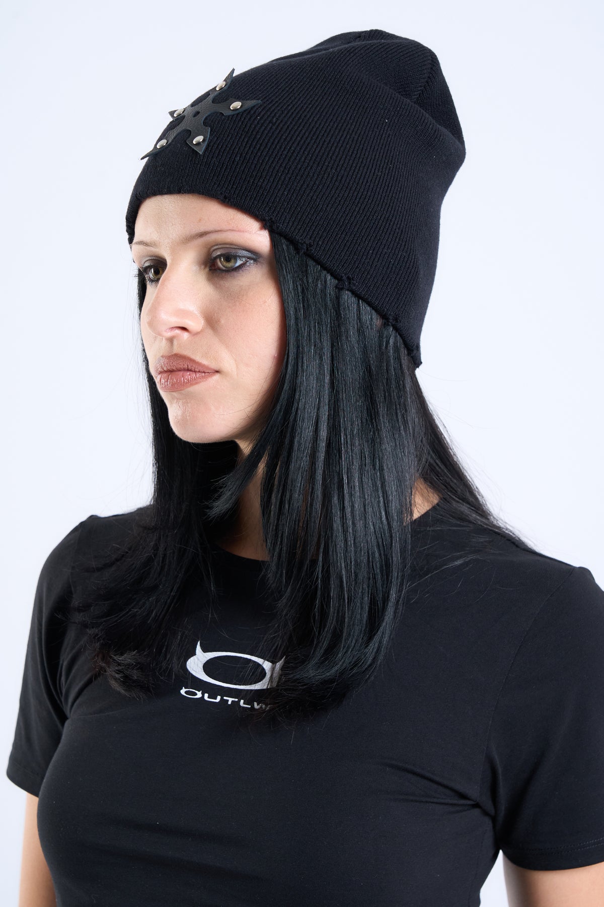 IRON SPUR BEANIE BLACK