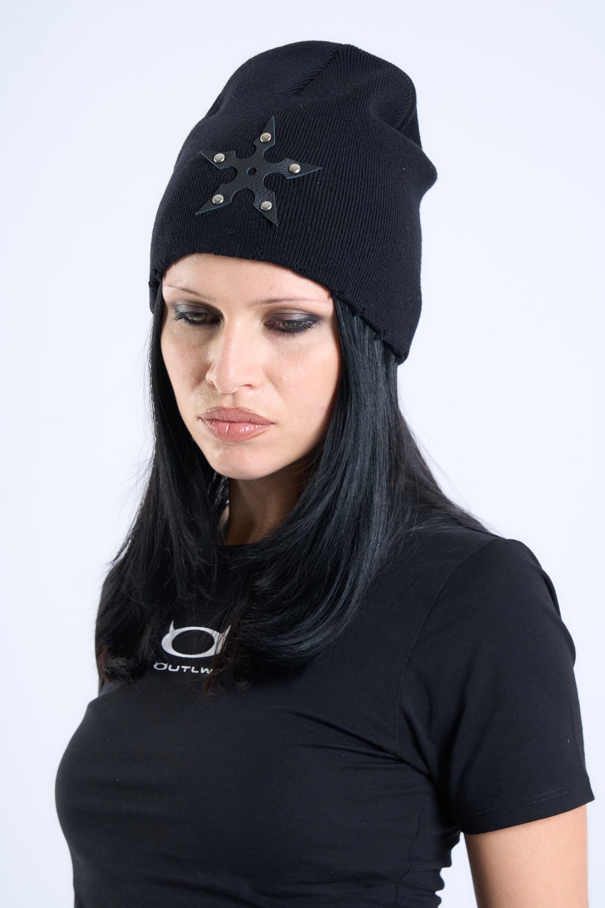 IRON SPUR BEANIE BLACK