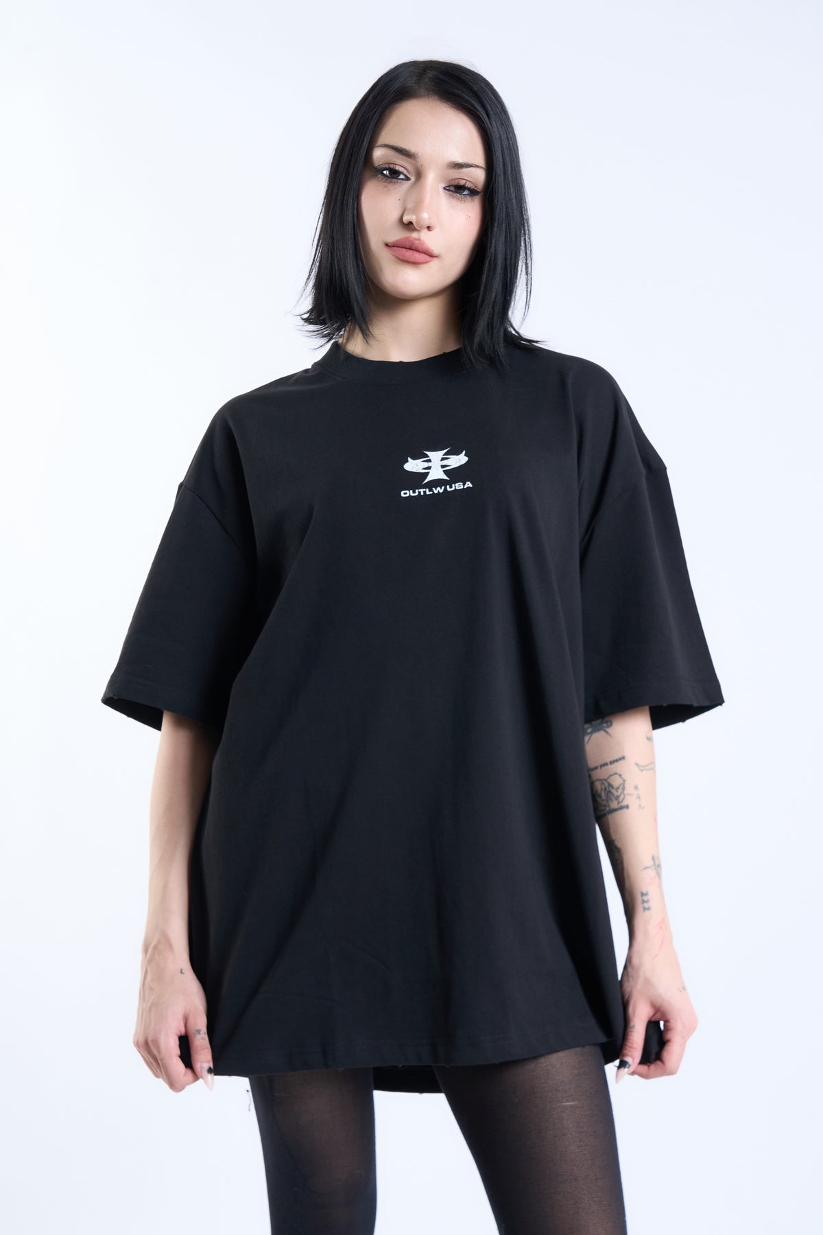 OUTLW RELAXED TEE BLACK